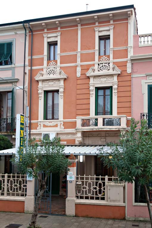 Hotel Nice Viareggio Kültér fotó
